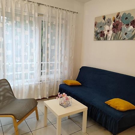 Nemira Beach Apartments Омиш Экстерьер фото