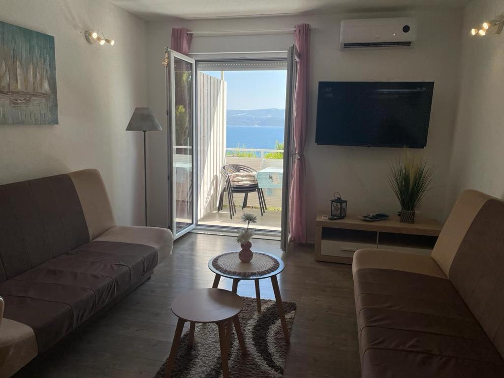 Nemira Beach Apartments Омиш Экстерьер фото