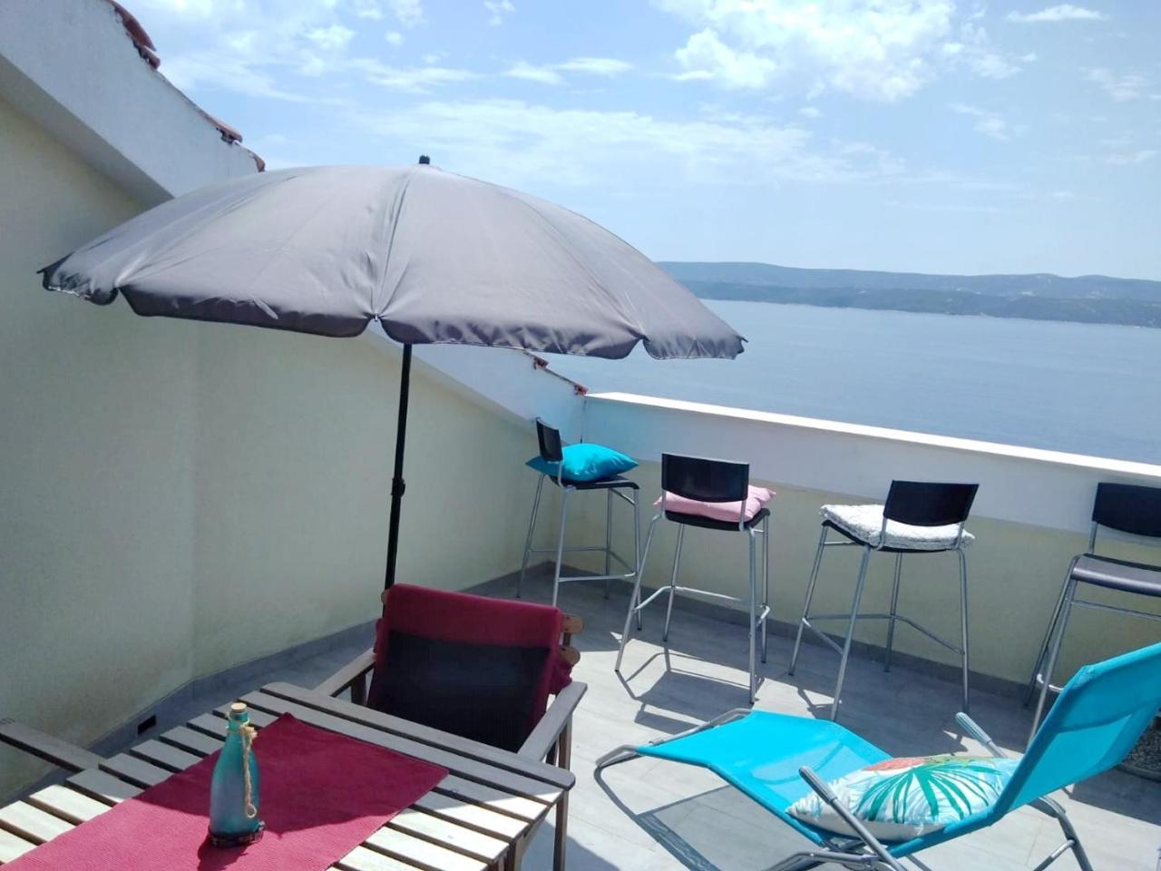 Nemira Beach Apartments Омиш Экстерьер фото